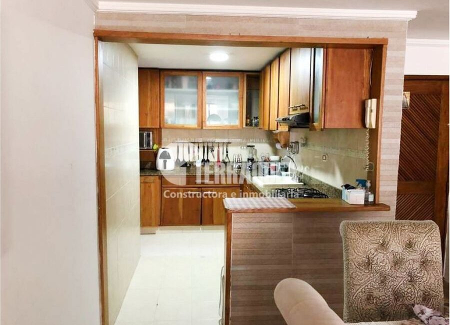 SE VENDE APARTAMENTO EN RIOMAR