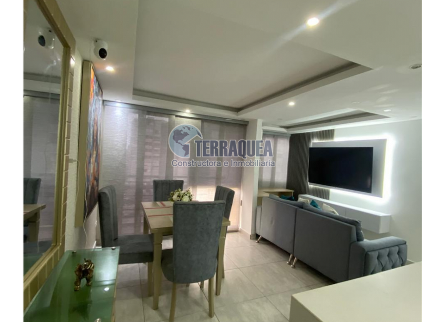APARTAMENTO EN VENTA EN ALAMEDA DEL RIO, CONJ. GOLONDRINA