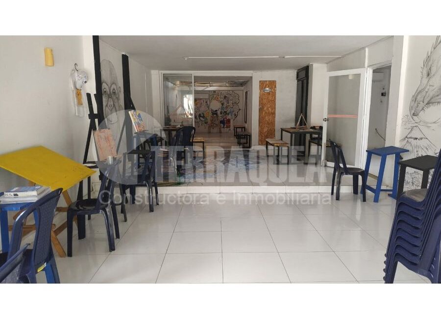 SE VENDE CASA COMERCIAL EN EL TABOR