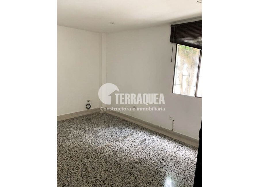 SE VENDE APARTAMENTO EN RIOMAR