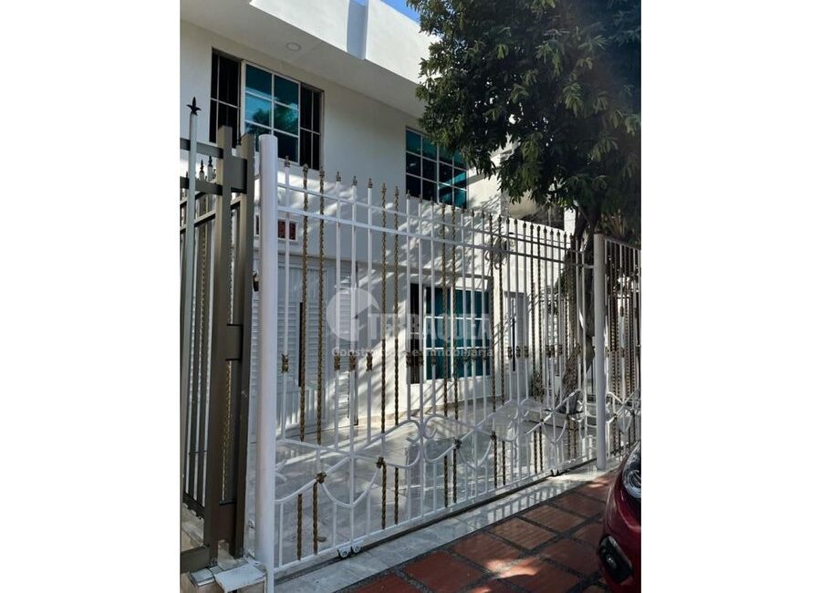 SE VENDE CASA DUPLEX EN EL SILENCIO
