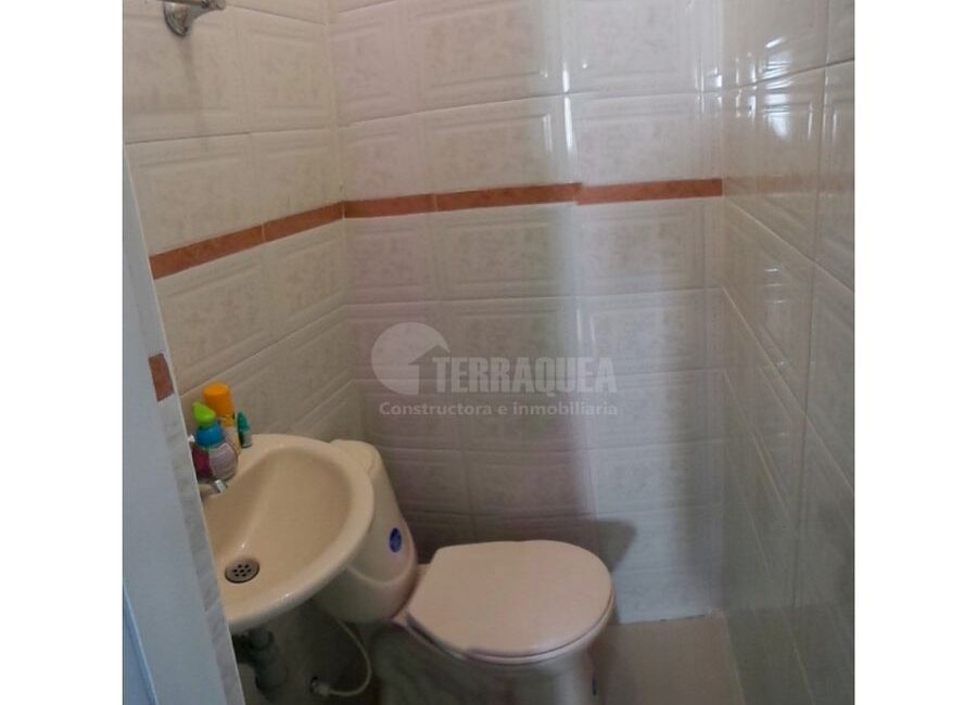 SE VENDE CASA EN EL RECREO