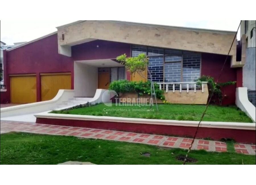 SE VENDE CASA EN LA CUMBRE