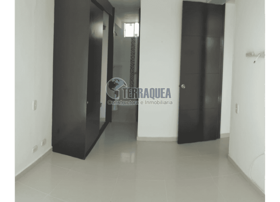 SE VENDE APARTAMENTO EN RIOMAR