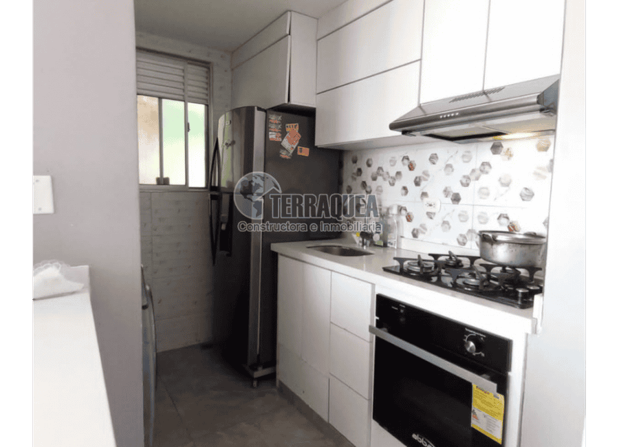 APARTAMENTO EN VENTA EN ALAMEDA DEL RIO, CONJ. ALONDRA.
