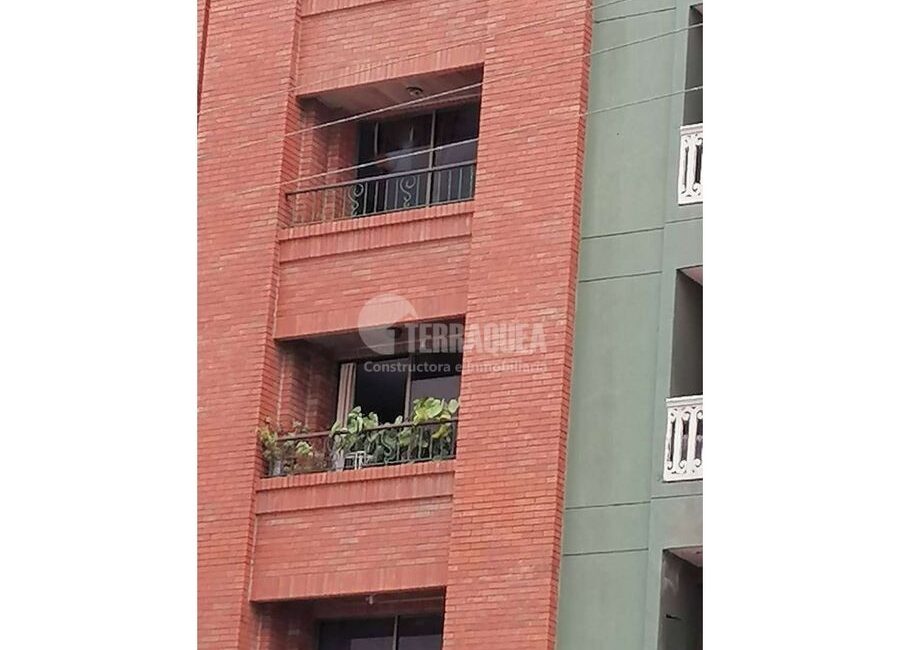 SE VENDE APARTAESTUDIO EN GRANADILLO