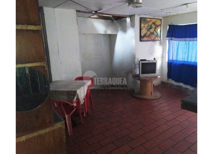 SE VENDE CASA COMERCIAL CON OFICINAS EN ALTO PRADO