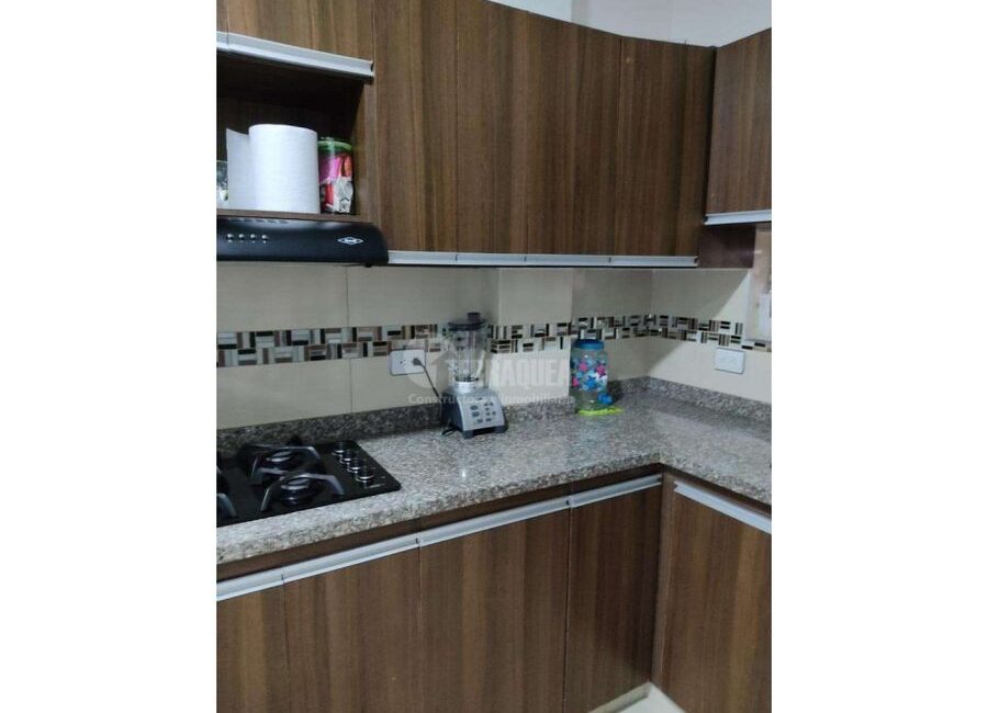SE VENDE CASA DÚPLEX EN EL LIMONCITO