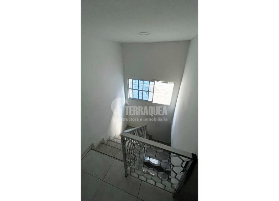 SE VENDE CASA DUPLEX EN EL SILENCIO
