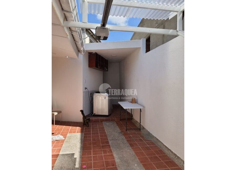 SE VENDE CASA EN OLAYA