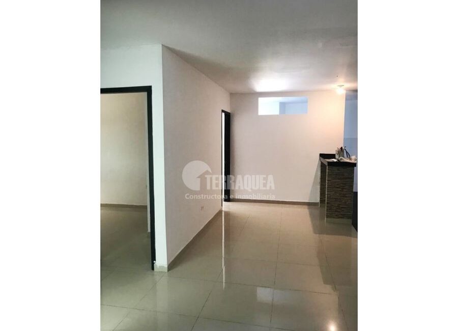 SE VENDE APARTAMENTO EN EL RECREO