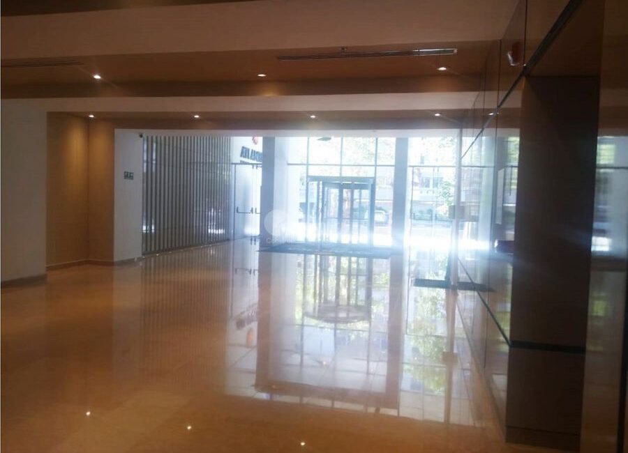 SE VENDE OFICINA EN ALTO PRADO