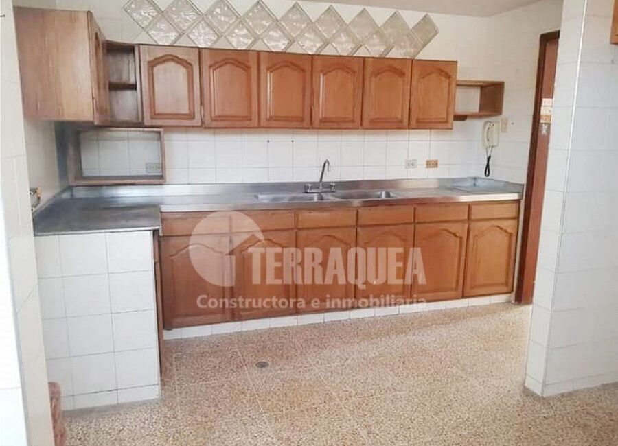 SE VENDE APARTAMENTO EN ALTOS DE RIOMAR