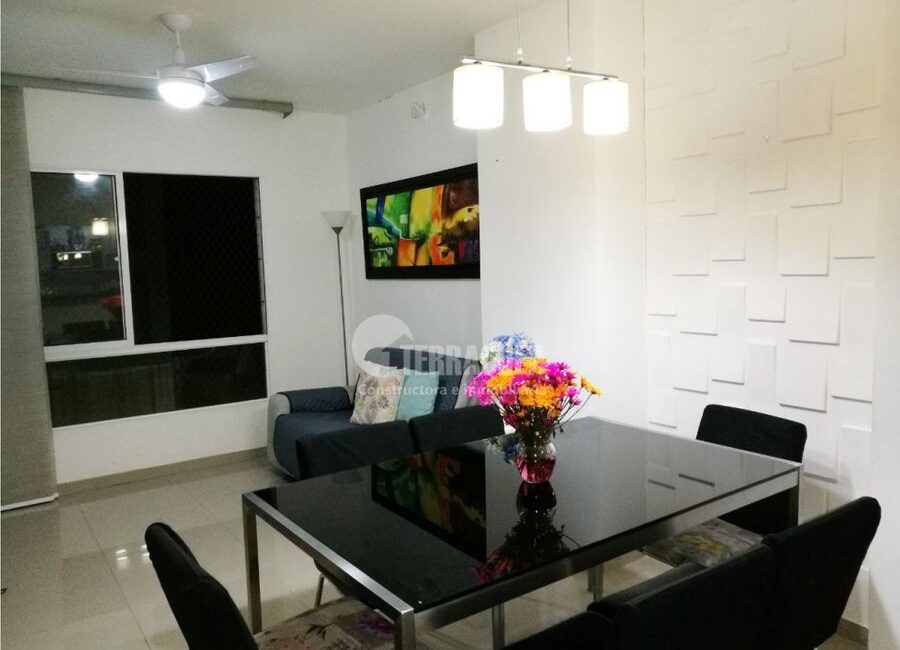 SE VENDE APARTAMENTO EN EL RECREO