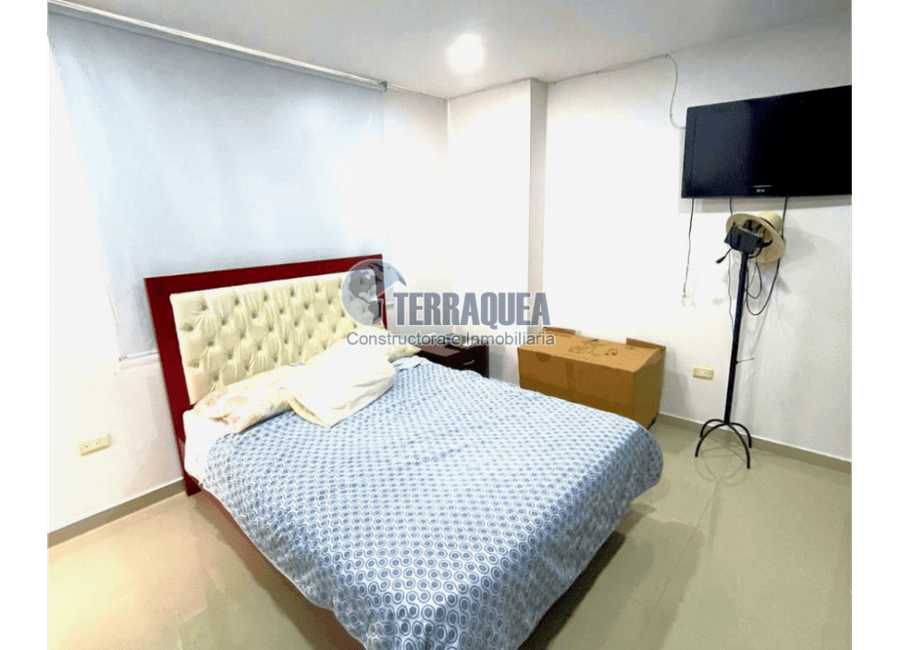 VENTA DE CASA DE TRES NIVELES EN CIUDAD JARDIN, BARRANQUILLA