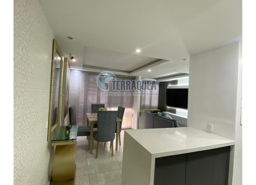 APARTAMENTO EN VENTA EN ALAMEDA DEL RIO, CONJ. GOLONDRINA