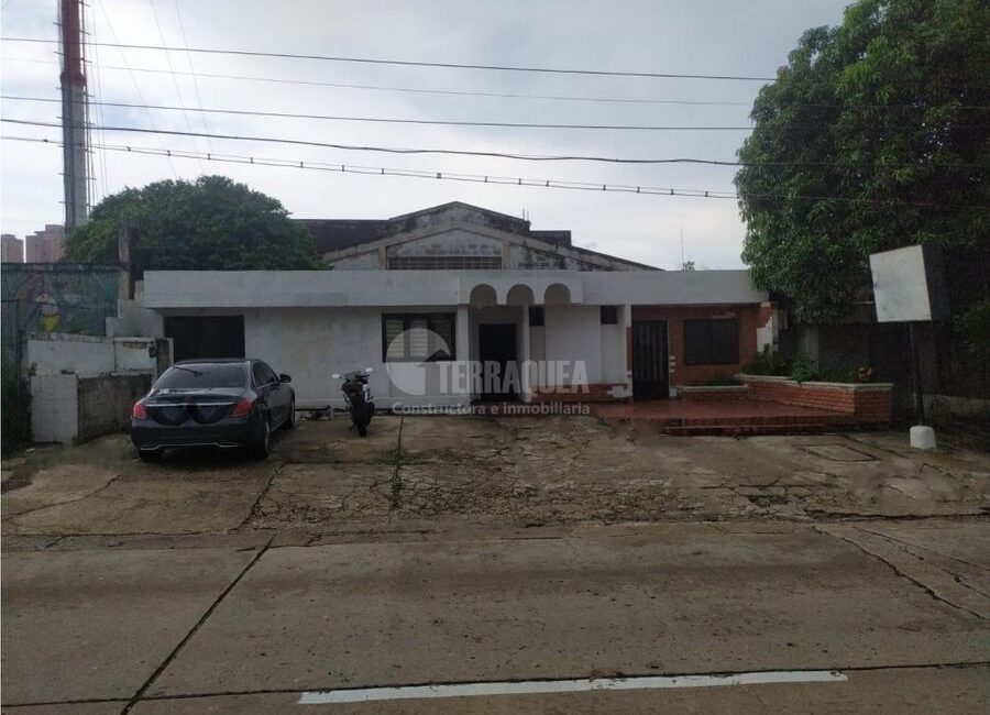 SE VENDE CASA COMERCIAL CON OFICINAS EN ALTO PRADO