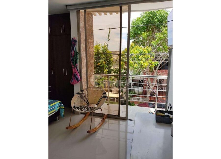 SE VENDE CASA DÚPLEX EN EL LIMONCITO