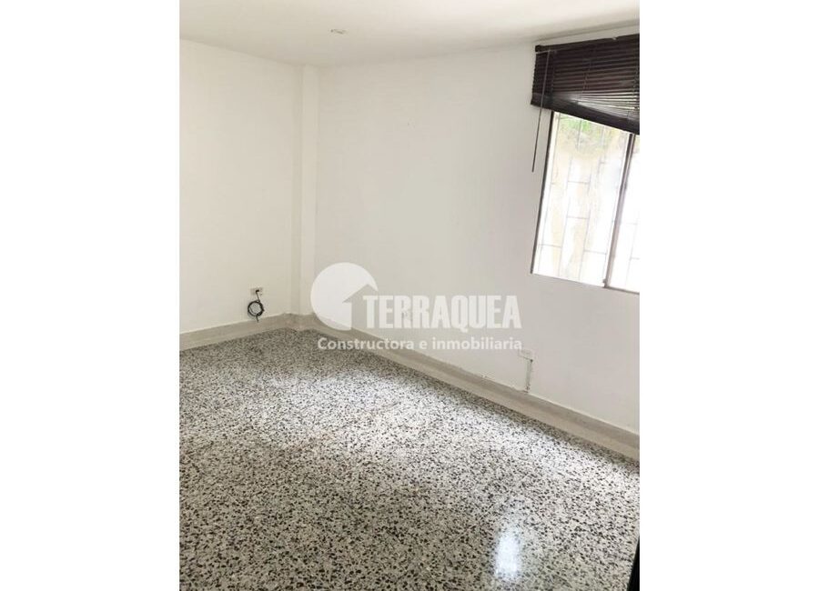 SE VENDE APARTAMENTO EN RIOMAR