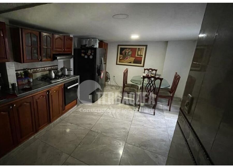 SE VENDE CASA DUPLEX EN EL SILENCIO