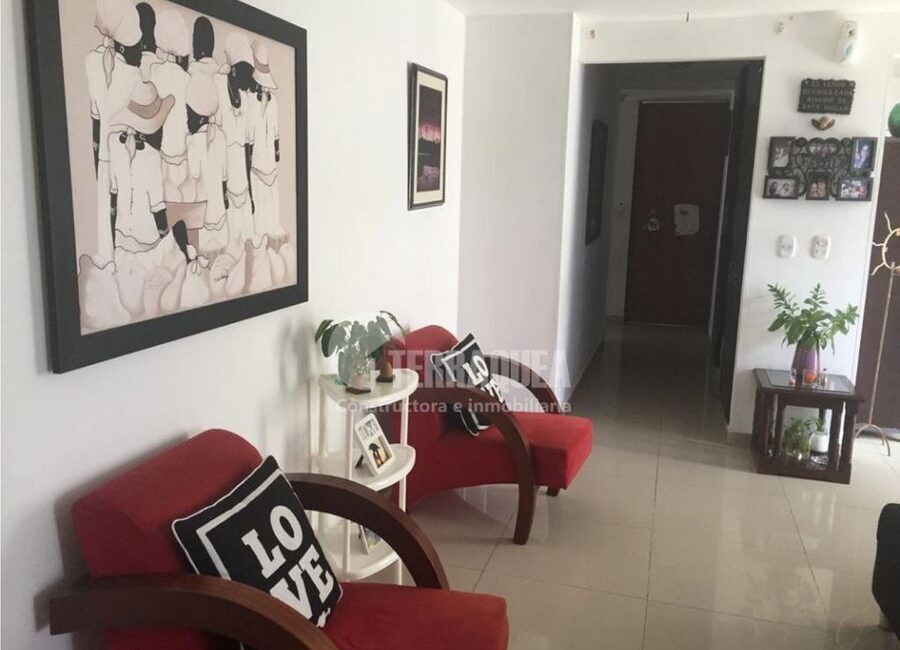 SE VENDE APARTAMENTO EN MIRAMAR