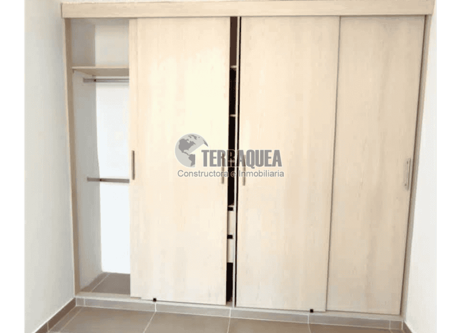 VENTA DE APARTAMENTO EN ALAMEDA DEL RIO, CONJ. RUISEÑOR 2
