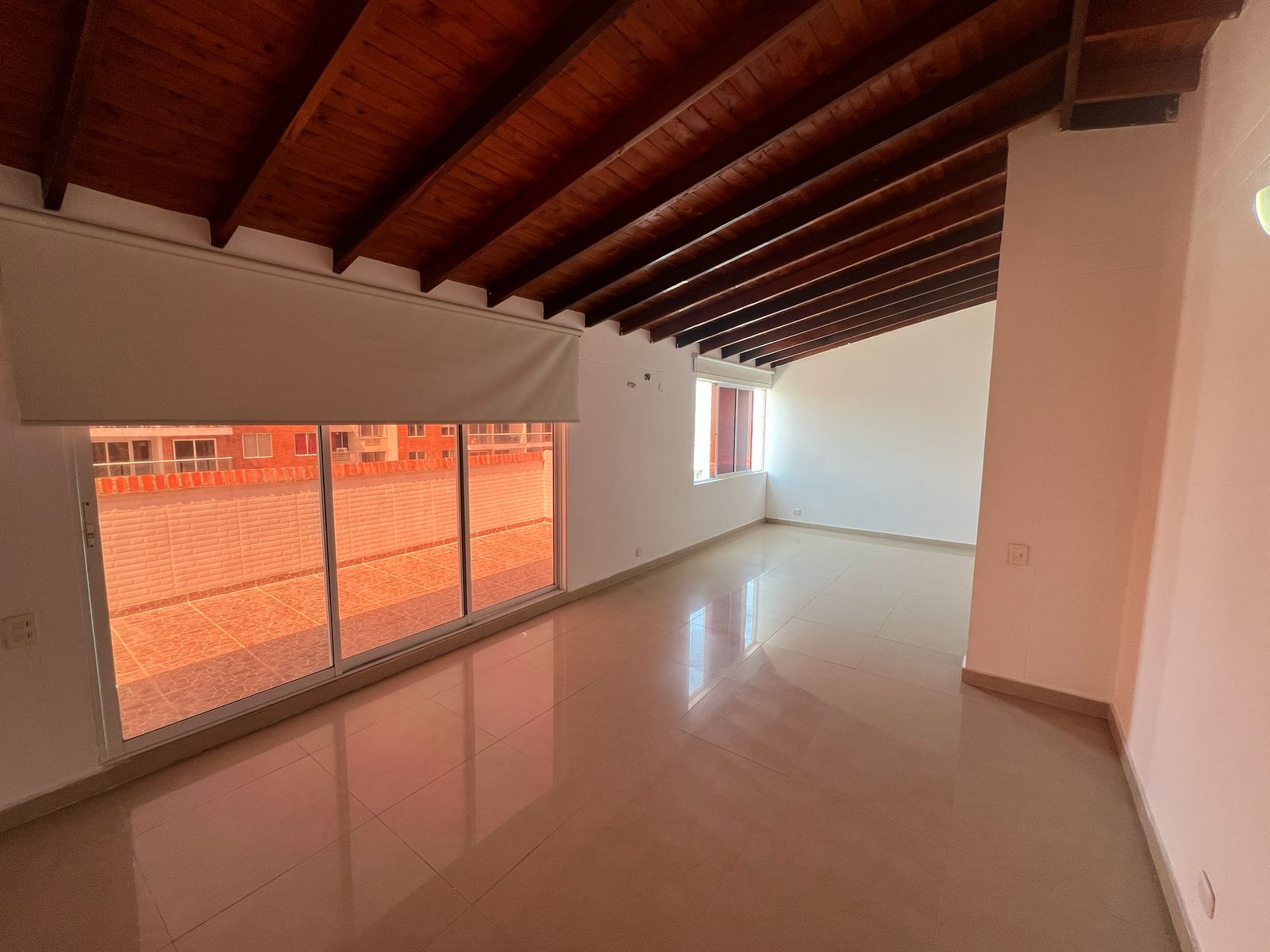 WhatsApp-Image-2025-04-16-at-16.37.40