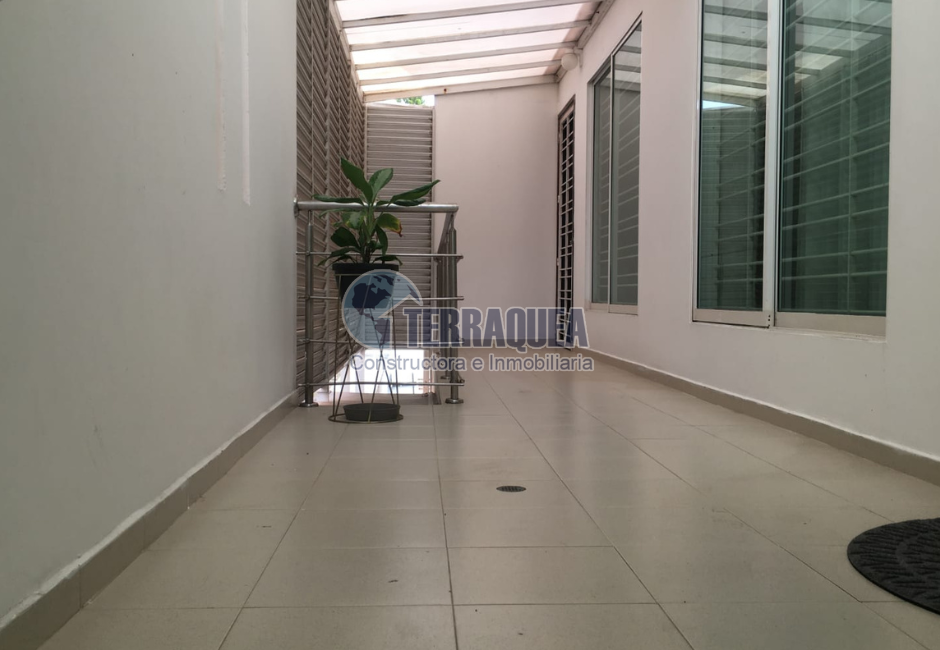 Casa+2 Apartamentos en Los Alpes