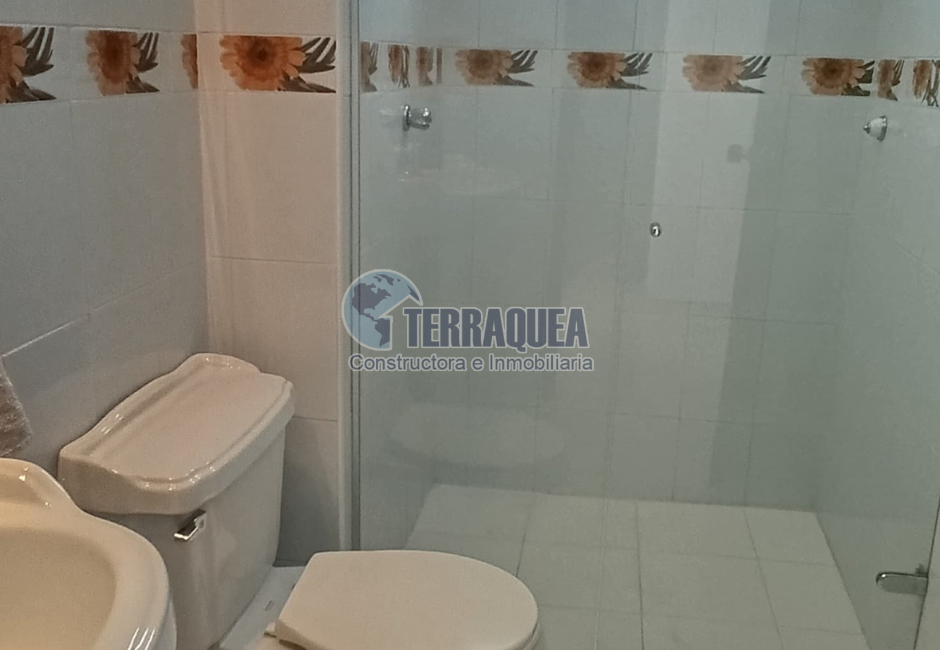 Casa 3 niveles en Riomar