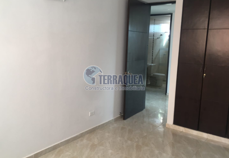 Casa+2 Apartamentos en Los Alpes