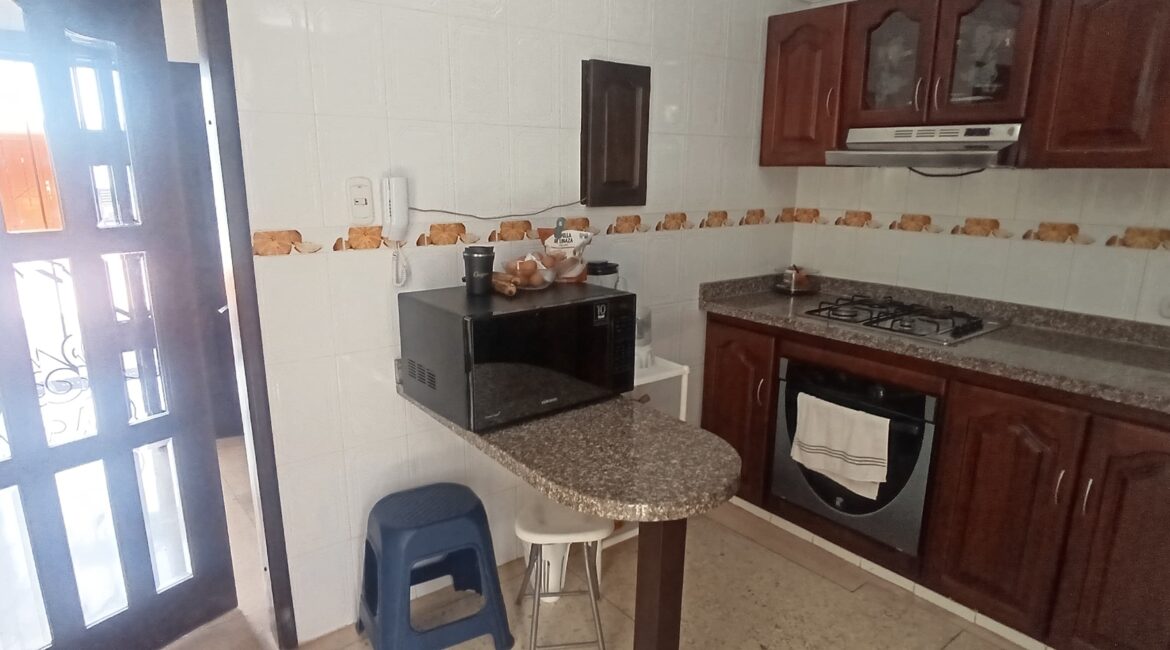 Casa 3 niveles en Riomar