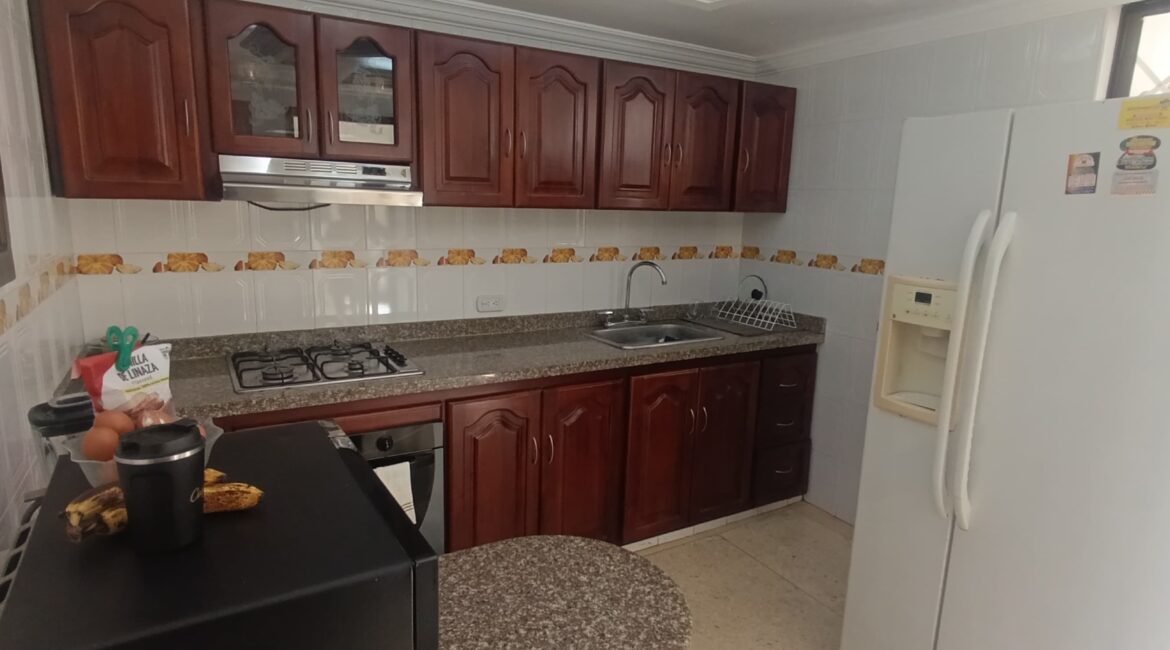 Casa 3 niveles en Riomar