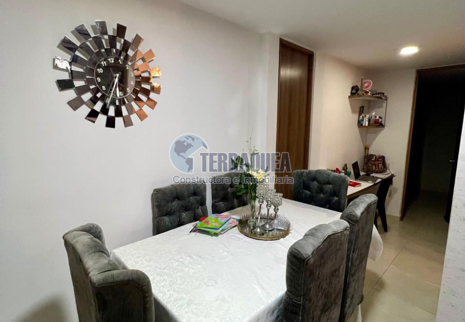 Apartamento en Puerta Dorada, Conj. La Isla