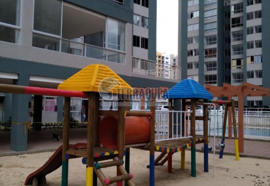 Apartamento en Alameda del Rio, Conj. Gaviota.